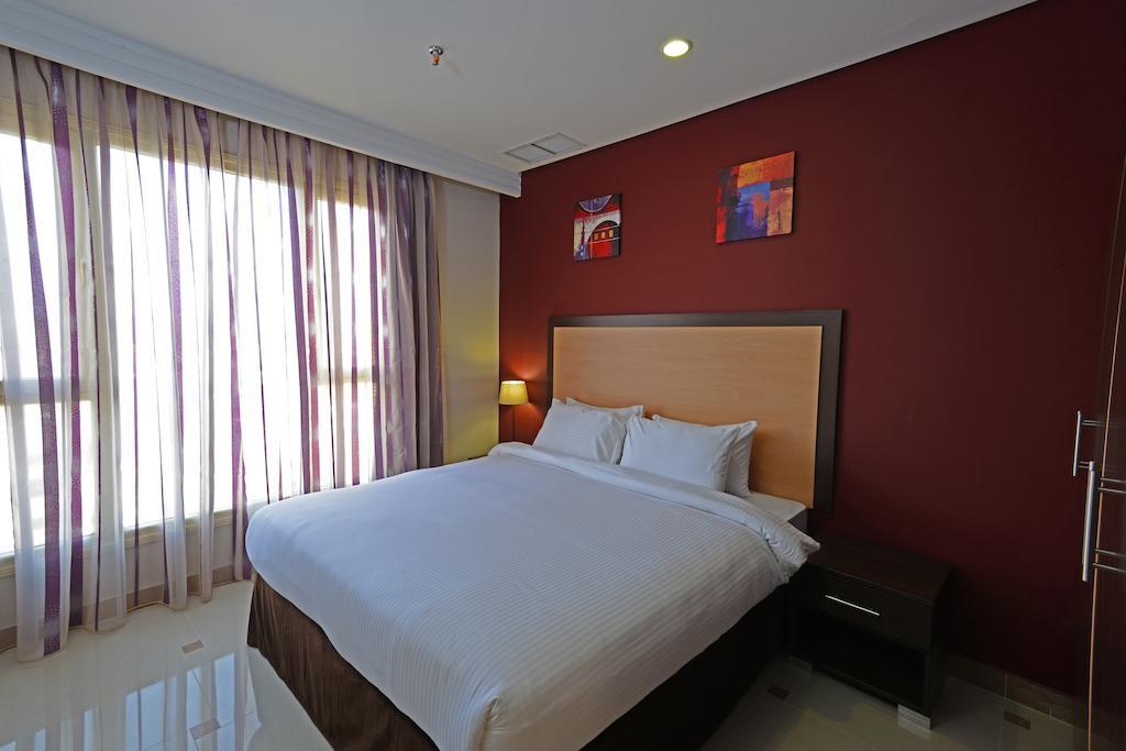 The Venue Resident (Adults Only) Apart otel Kuveyt Oda fotoğraf