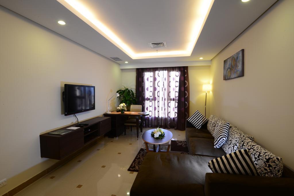 The Venue Resident (Adults Only) Apart otel Kuveyt Oda fotoğraf